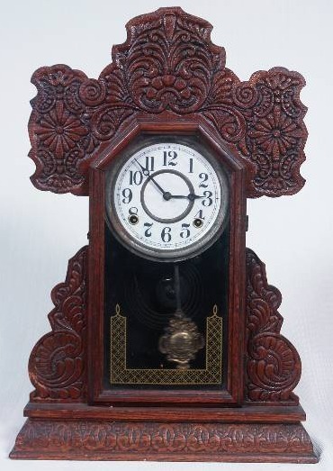 lot 62 image: Gingerbread Mantle Clock