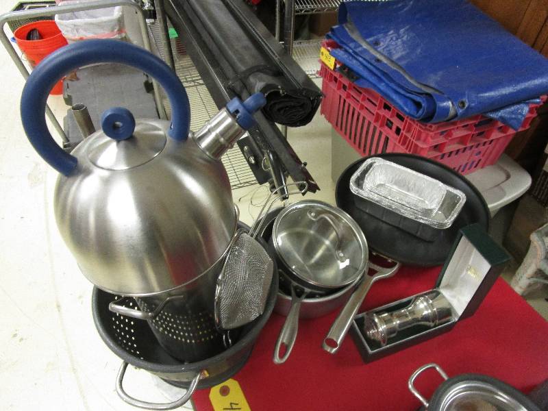 lot 428 image: CALPHALON & SS COOKWARE