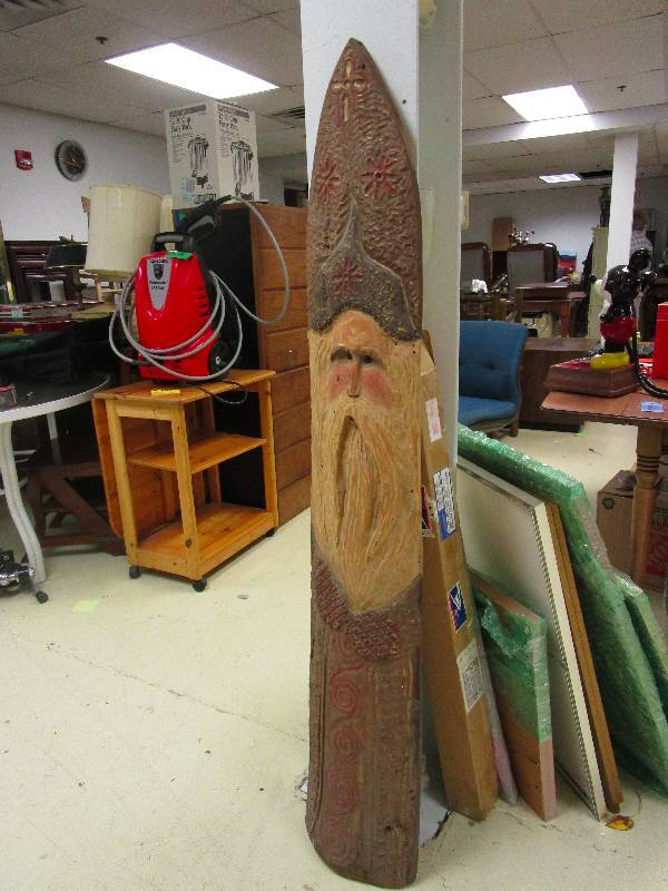 lot 449 image: ST. NICHOLAS ORIGINAL WOOD CARVING