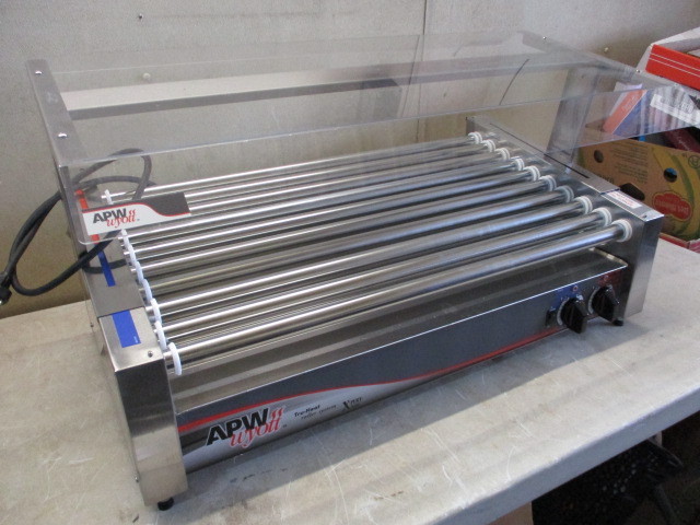 lot 3 image: Commercial APW Wyott HR-50S Hot Dog Roller Grill