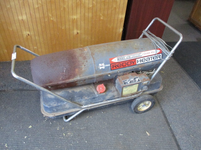 lot 30 image: Reddy Heater