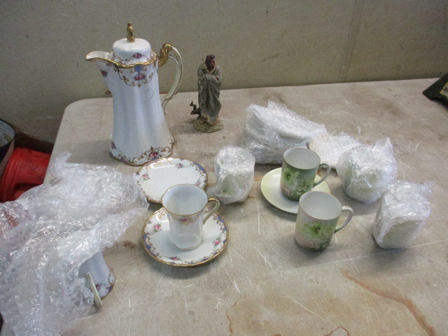 lot 70 image: China