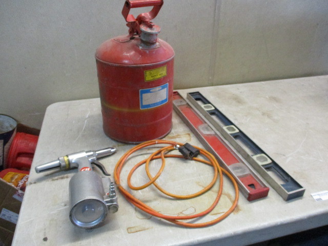 lot 74 image: Tools