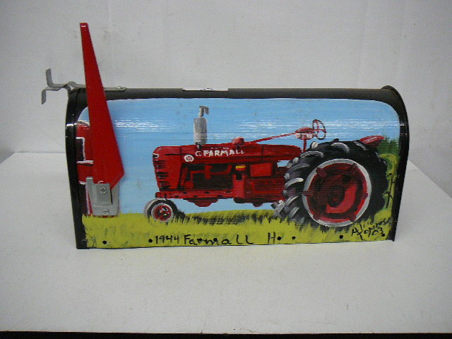 lot 4 image: Farmall Mail Box