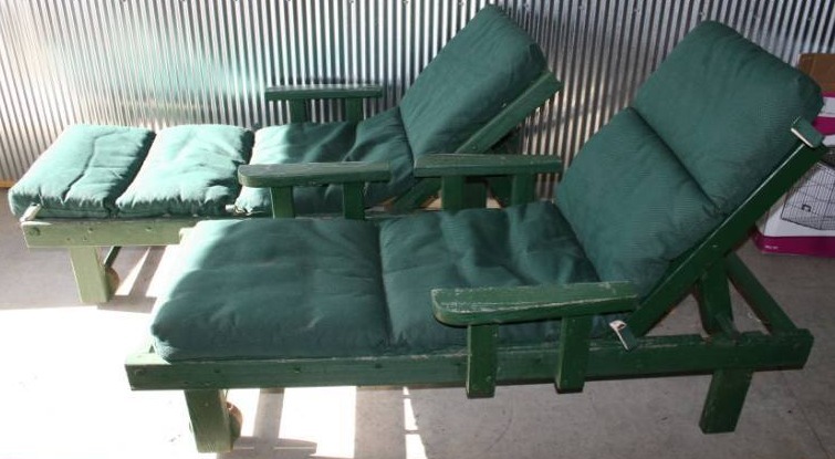 lot 20 image: Loungers