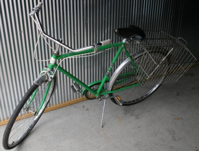 lot 35 image: Vintage Bicycle