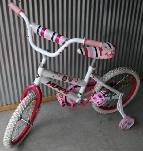 lot 39 image: Kids Bicycle