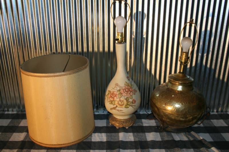lot 52 image: Table Lamps
