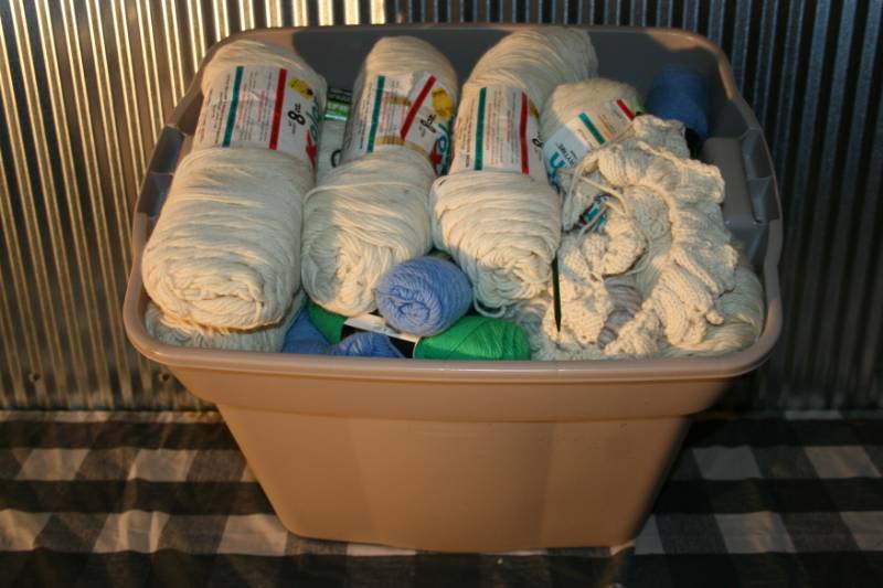 lot 60 image: Bin of Yarn