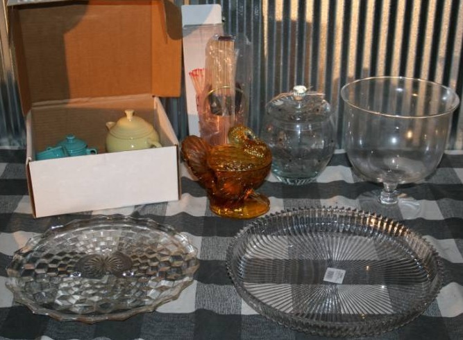 lot 74 image: Assorted Glassware