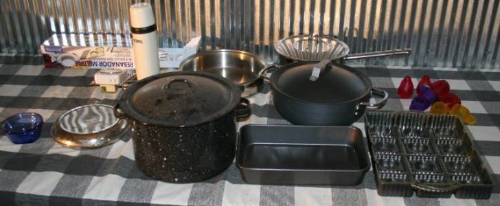 lot 75 image: Assorted Kitchenware