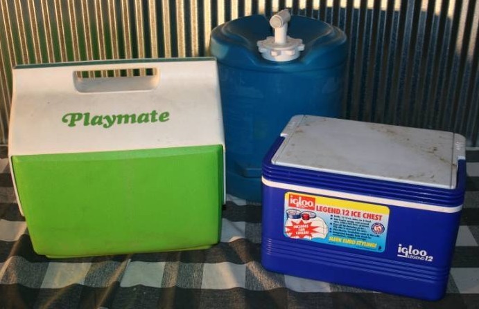 lot 83 image: Coolers and Water Jug
