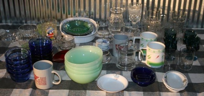 lot 87 image: Assorted Glassware