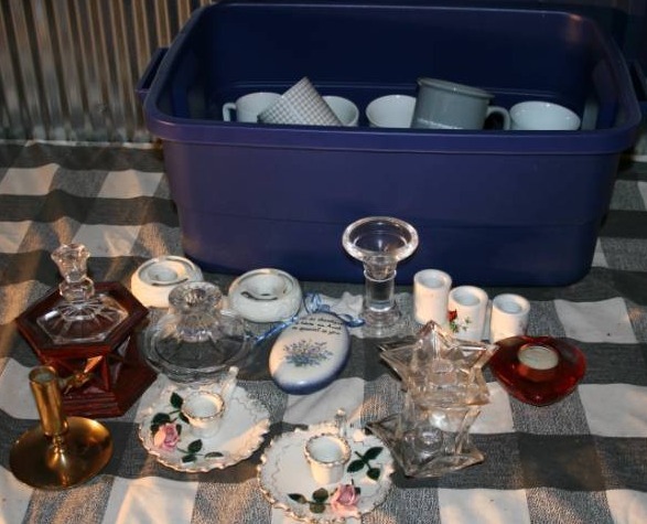 lot 92 image: Mugs and Candle Holders