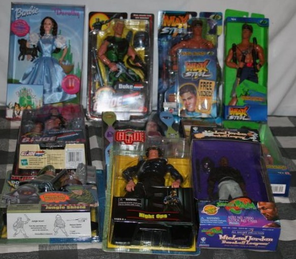 lot 117 image: Barbie and GI Joes