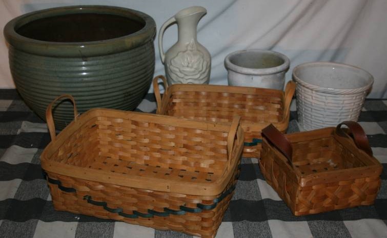 lot 131 image: Planters and Baskets