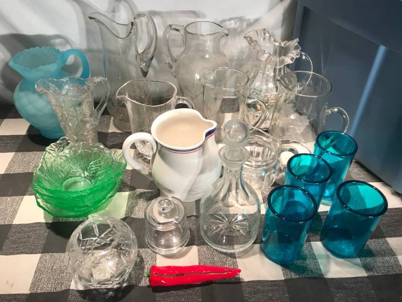 lot 217 image: Assorted Glassware