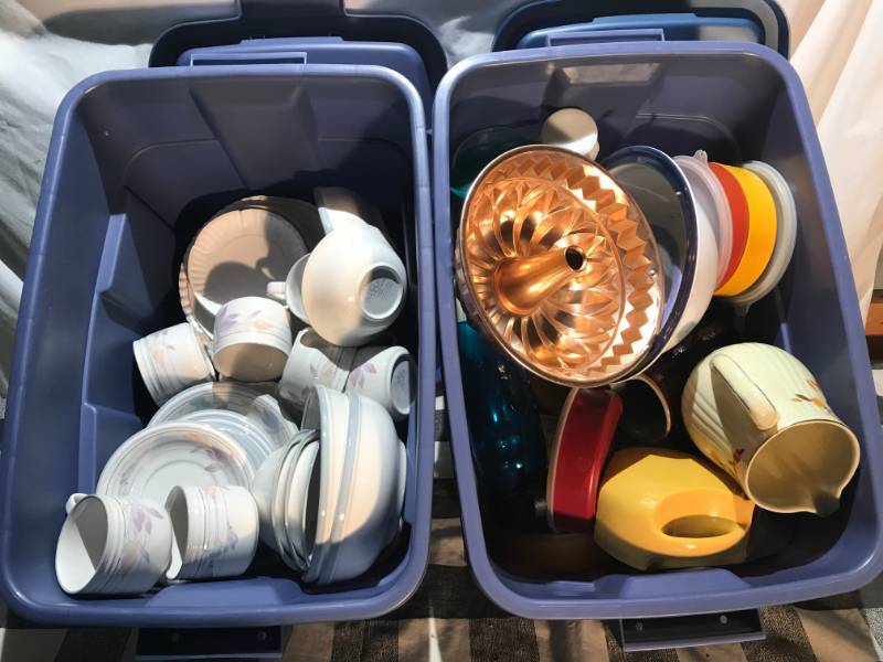lot 231 image: Assorted Dish and Kitchenware