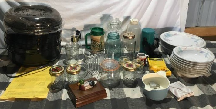lot 291 image: Assorted Kitchenwares