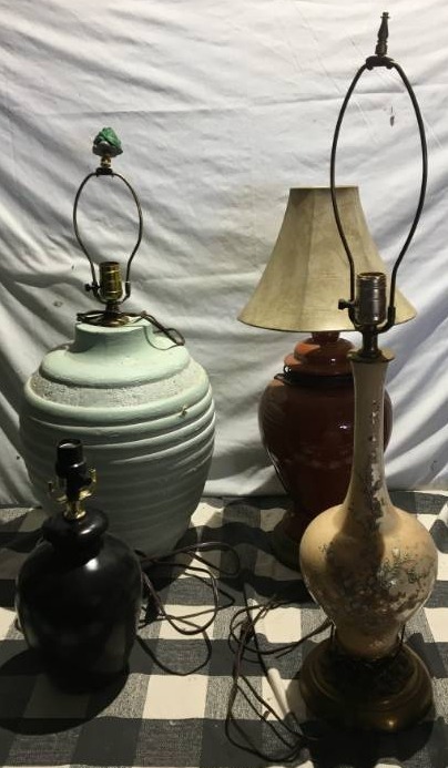 lot 306 image: Table Lamps