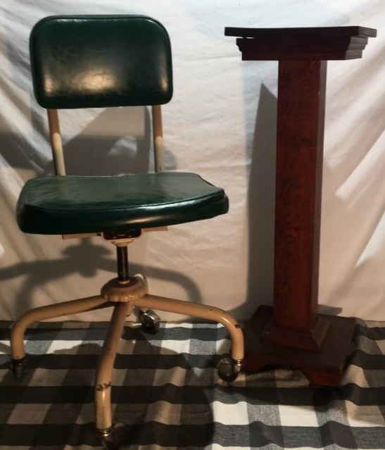 lot 327 image: Plant Stand and Vintage Office Chair
