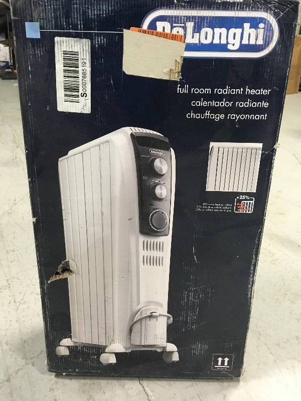 lot 22 image: DeLonghi 25 in. 1500-Watt High Performance Vented Radiant Electric Floor Heater with Mechanical Control  in good working condition