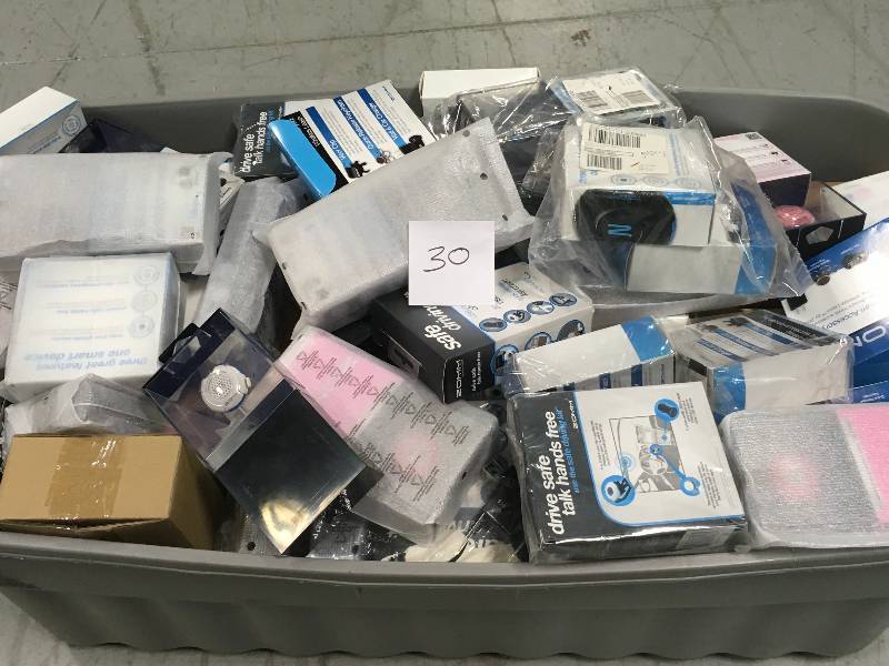 lot 30 image: HUGE LOT OF ZOOM SAFE DRIVING KIT TOOLS New