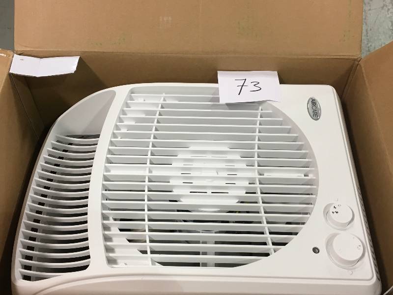 lot 73 image: AIRCARE 6-Gal. Evaporative Humidifier for 2,300 sq. ft.  in good working condition