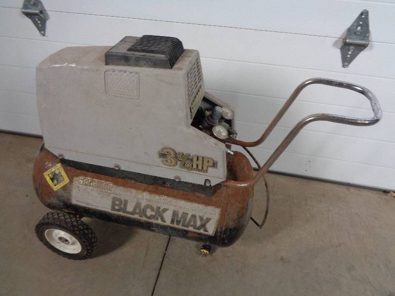 lot 19 image: Sanborn Air Compressor