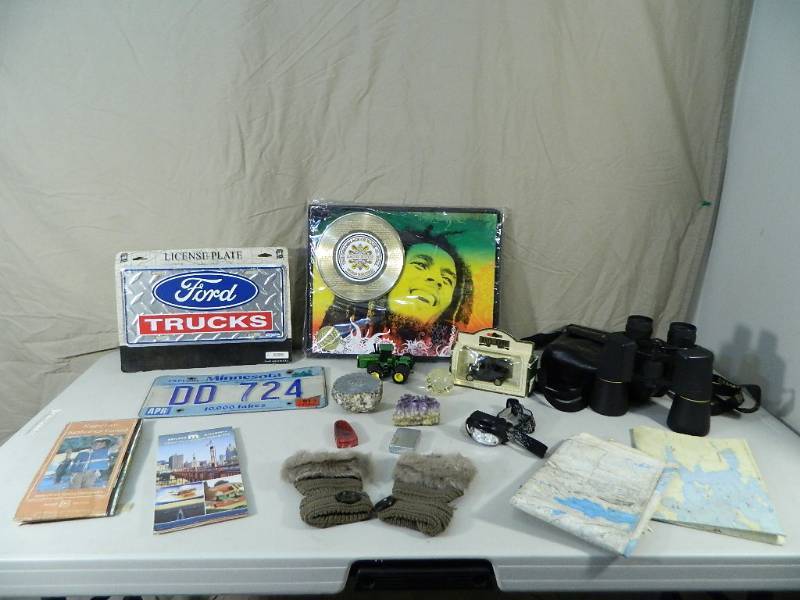 lot 57 image: Assorted Collectibles