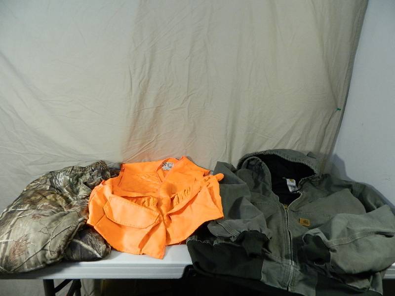 lot 73 image: Mens Carhartt and More