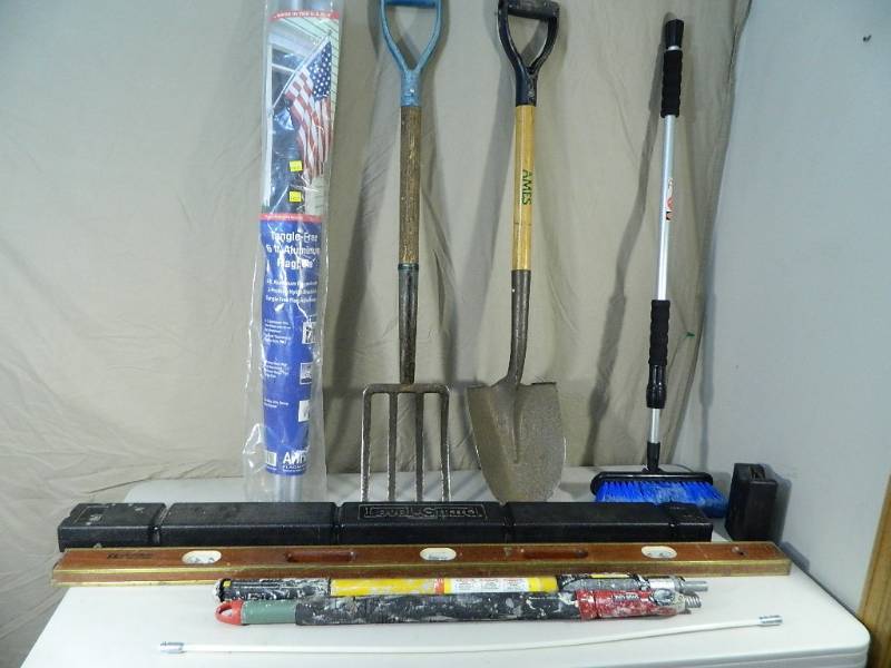 lot 78 image: Long Handle Tools and More