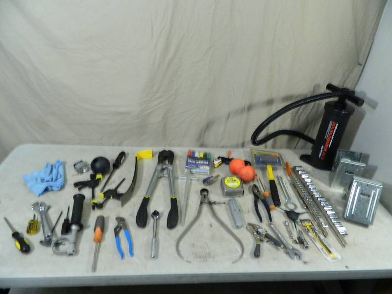 lot 86 image: New and Used Hand Tools