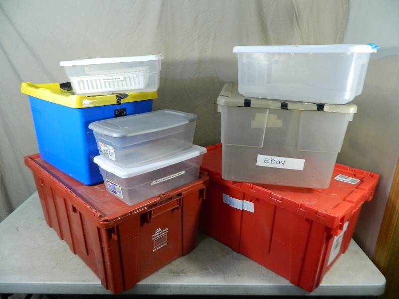 lot 120 image: Assorted Totes