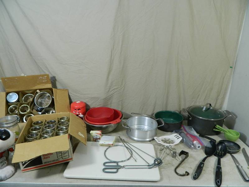 lot 162 image: Canning Jars and Kitchen Items