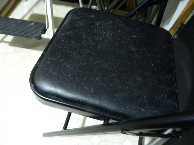 lot 80 image: Step Stool, Folding Chairs