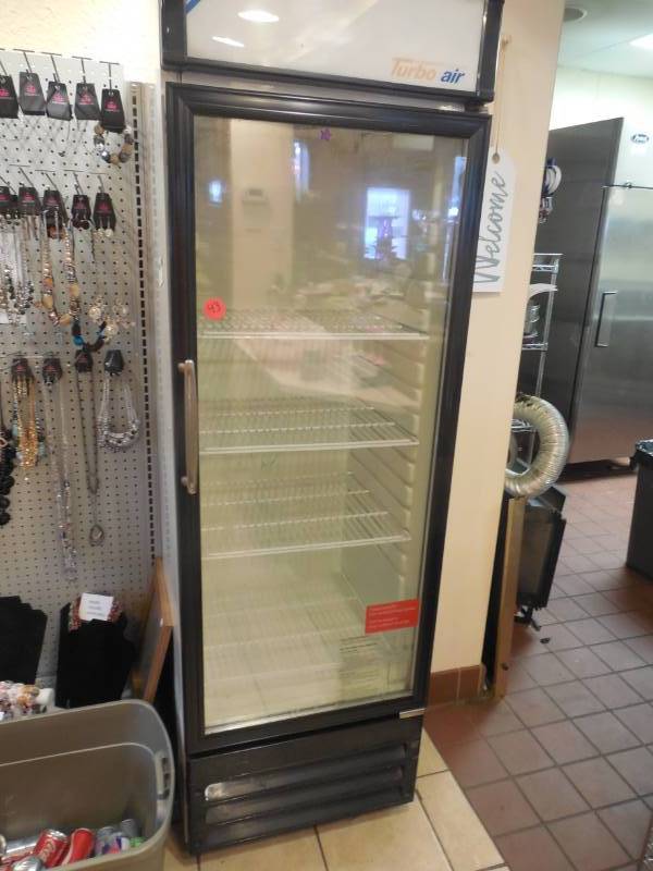TURBO AIR REFRIGERATOR W SHELVING