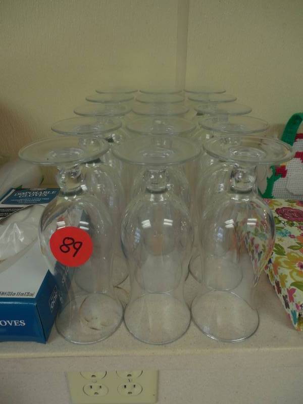(15) HIGH QUALITY DRINKING GLASSES