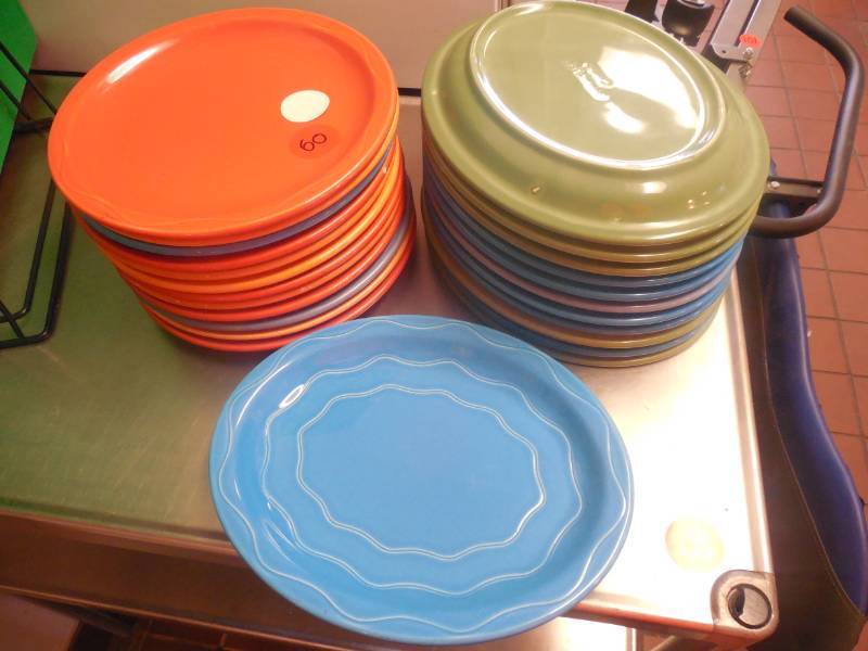 (24) LARGE PLATES