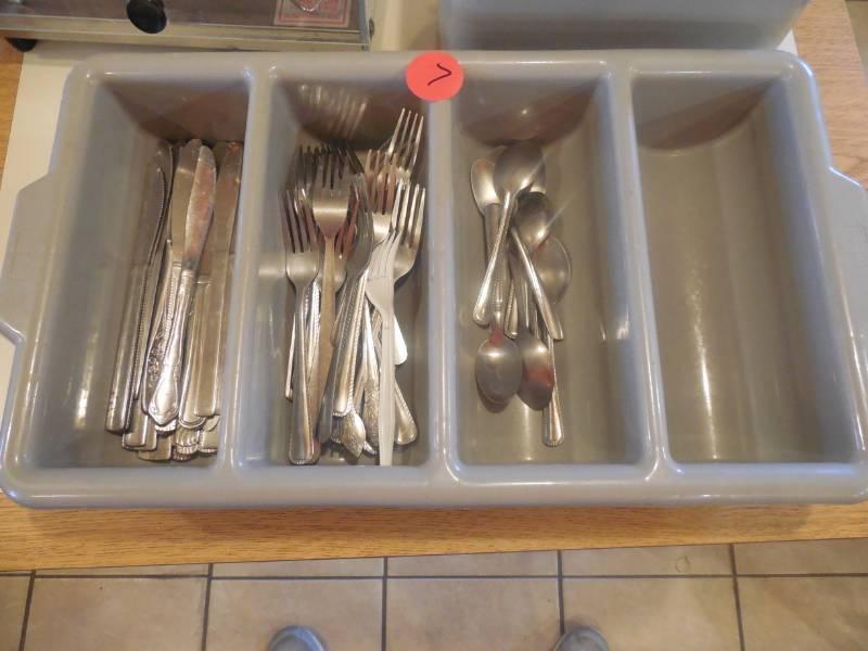 SILVERWARE ORGANIZER W CONTENTS