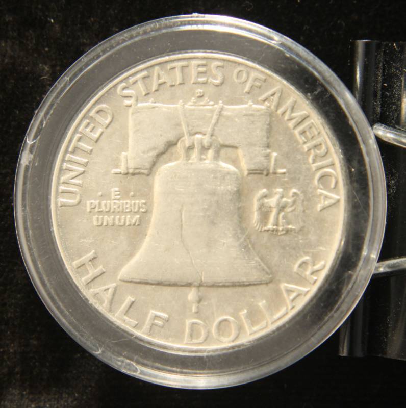 1962-D FRANKLIN SILVER HALF DOLLAR IN AIRTITE
