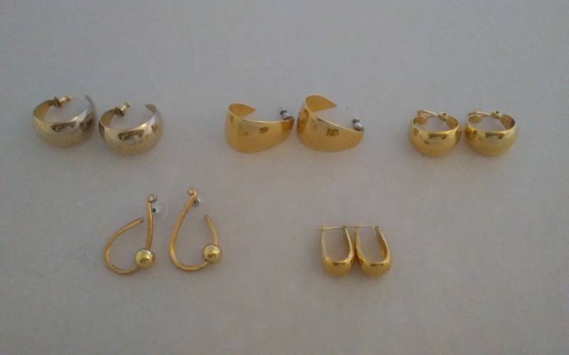 5-Pair Pierced Earrings (Gold Tone Hoops) 1-Pair Marked 10K