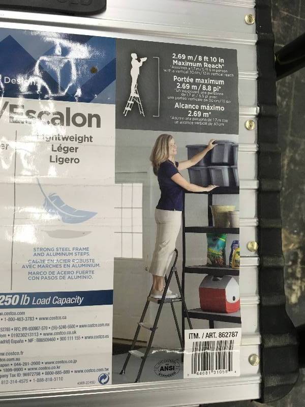 lot 500 image: Cosco 3-Step Stool, Retail $19.99