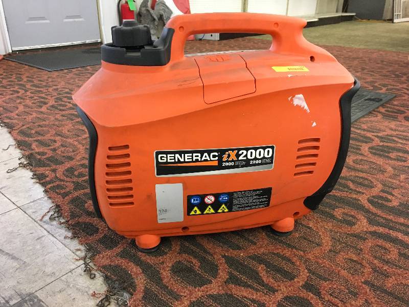 lot 502 image: Generac 2000 Generator