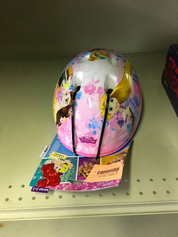 lot 591 image: Bell Helmet (KIDS)