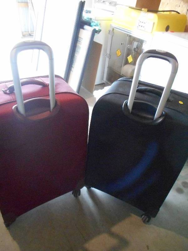 lot 32 image: Suitcases