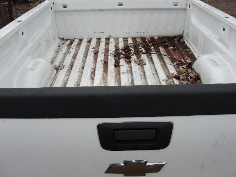 2008 OR NEWER CHEVROLET SILVERADO WHITE 8 FT. BOX