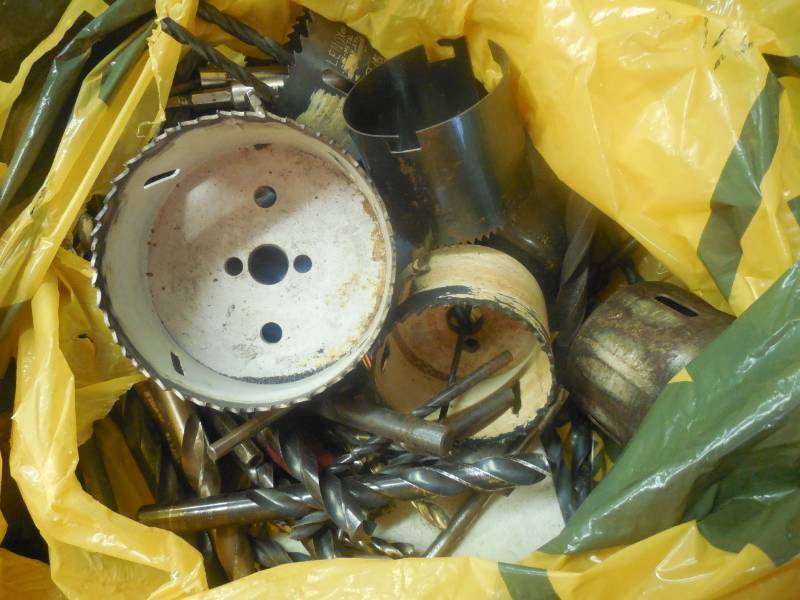 HOLE SAW AND DRILL BIT LOT
