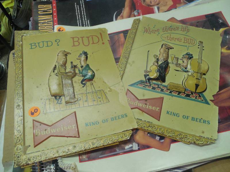 COLLECTOR BUD SIGNS