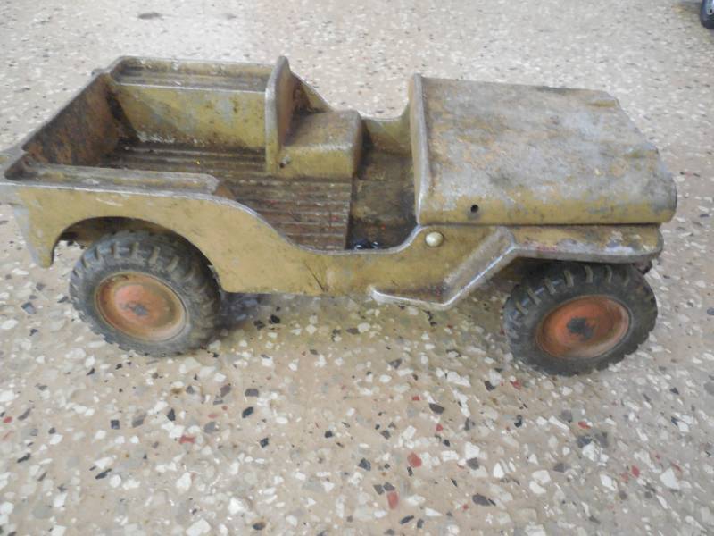 VINTAGE ALUMINIUM TOY JEEP